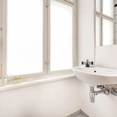 Kattesundet Charm - Historical Center Apartment *